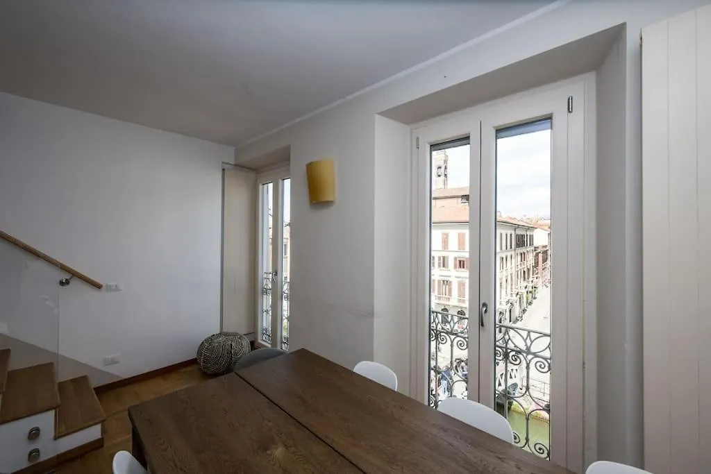 Wonderfull Two Floors Apartment Navigli Milan