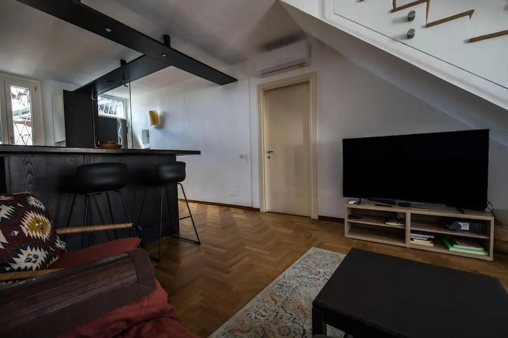 Wonderfull Two Floors Apartment Navigli Milan Italy