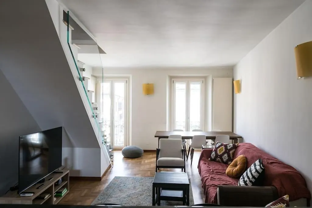 Wonderfull Two Floors Apartment Navigli contacts