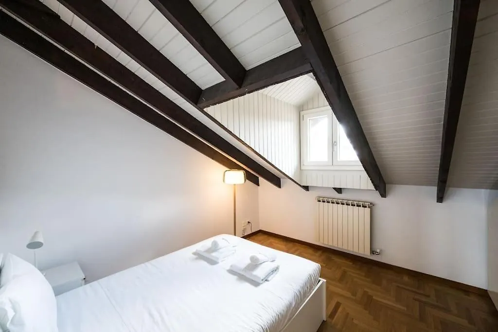 Wonderfull Two Floors Apartment Navigli Milan Italy
